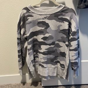 Aerie camo pull over sweatshirt